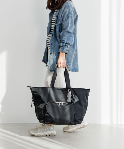ace.(エース)の「トートバッグ フィカス 30L ace.×HAyU 19107(トートバッグ・レディース・ブラック/ライトグレー/チャコール・FREE)」の5枚目の写真