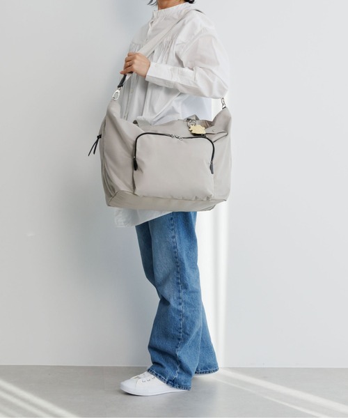 ace.(エース)の「トートバッグ フィカス 30L ace.×HAyU 19107(トートバッグ・レディース・ブラック/ライトグレー/チャコール・FREE)」の7枚目の写真
