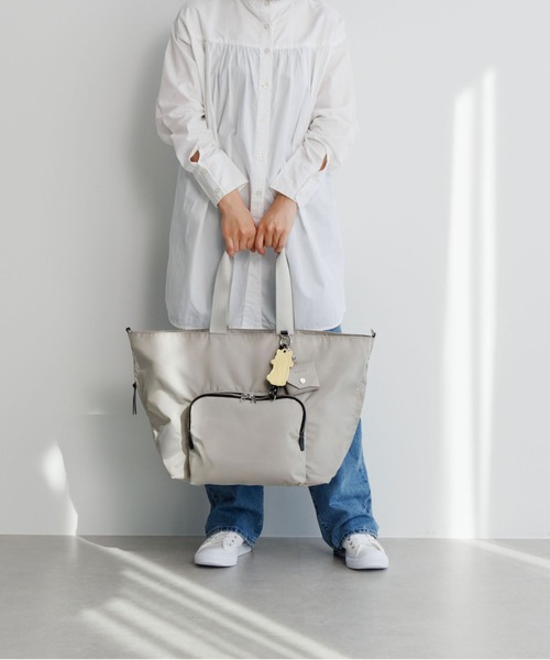 ace.(エース)の「トートバッグ フィカス 30L ace.×HAyU 19107(トートバッグ・レディース・ブラック/ライトグレー/チャコール・FREE)」の8枚目の写真