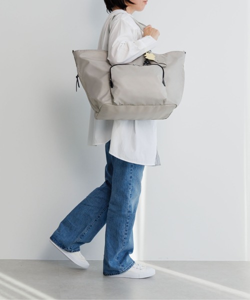 ace.(エース)の「トートバッグ フィカス 30L ace.×HAyU 19107(トートバッグ・レディース・ブラック/ライトグレー/チャコール・FREE)」の9枚目の写真
