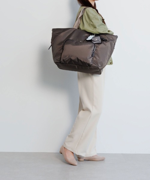ace.(エース)の「トートバッグ フィカス 30L ace.×HAyU 19107(トートバッグ・レディース・ブラック/ライトグレー/チャコール・FREE)」の11枚目の写真