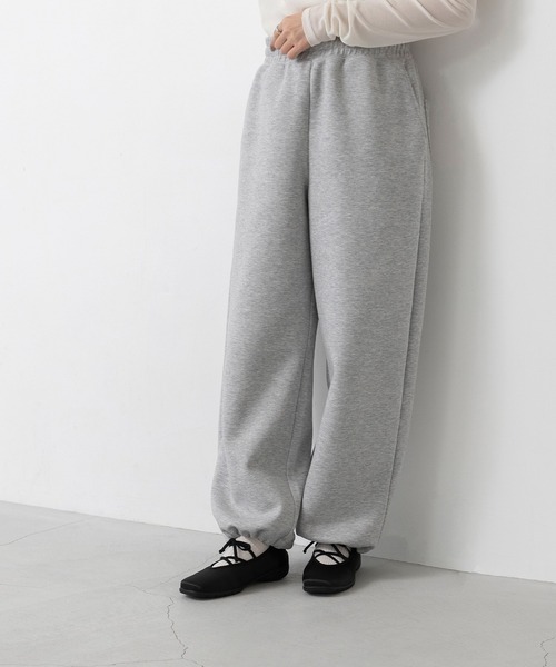 menue(メヌエ)の「スクエアトゥ サテン バレエスニーカー(スニーカー・レディース・ブラック/ダークブラウン・24.0cm/23.5cm/23.0cm/22.5cm/24.5cm)」の8枚目の写真