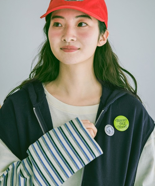 niko and...（ニコアンド）の「缶バッジダブルジップフードベスト（ベスト・レディース・ネイビー/グレー・LARGE/MEDIUM）」の10枚目の写真