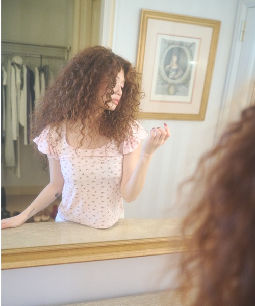 chernyy(チェルニー)の「floral puff sleeve tee / 小花柄パフTシャツ(Tシャツ/カットソー・レディース・ピンク/ホワイト・LARGE/MEDIUM/SMALL)」の17枚目の写真