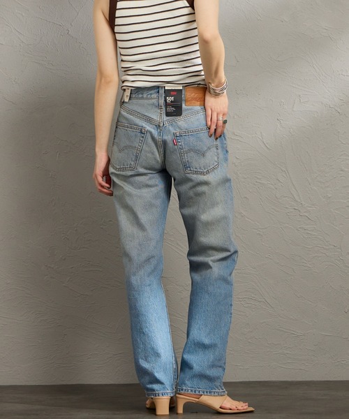 Levi's（リーバイス）の「[Levi’s/リーバイス] 90'S 501 ストレートデニム（デニムパンツ・レディース・ライトインディゴブルー/ライトブルー・24/25/27/26）」の16枚目の写真
