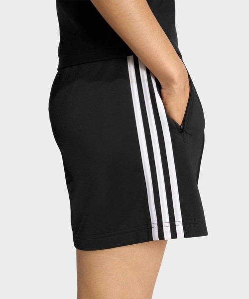 adidas(アディダス)の「FIREBIRD CLASSIC SHORTS / ハーフパンツ / アディダスオリジナルス adidas Originals(その他パンツ・レディース・ブラック・X-SMALL/XX-LARGE/3XL/LARGE/MEDIUM/SMALL/X-LARGE)」の4枚目の写真