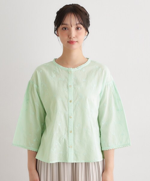 LAURA ASHLEY(ローラアシュレイ)の「【コットン100%/洗える/インド製】総柄刺繍ブラウス(シャツ/ブラウス・レディース・オフホワイト/グリーン系・40/38)」の17枚目の写真