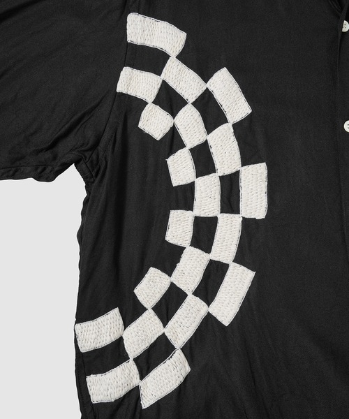 NOMA t.d.(ノーマティーディー)の「Checker Embroidery Open Collar Shirt(シャツ/ブラウス・メンズ・ブラック/ブラウン系その他/グレー・4/3)」の6枚目の写真