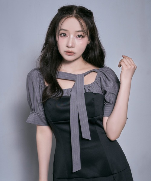 ANDGEEBEE(アンジービー)の「ブラウスレイヤードカットミニワンピ(シャツワンピース・レディース・チャコールグレー/ブラック・FREE)」の13枚目の写真