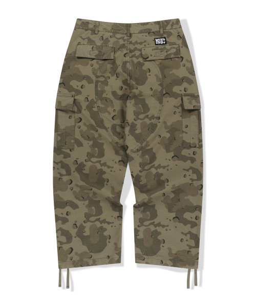 WKNDRS(ウィーキャンドース)の「CHOCOLATE CHIP CARGO PANTS (CAMO)(その他パンツ・レディース・その他・MEDIUM/LARGE/X-LARGE)」の2枚目の写真