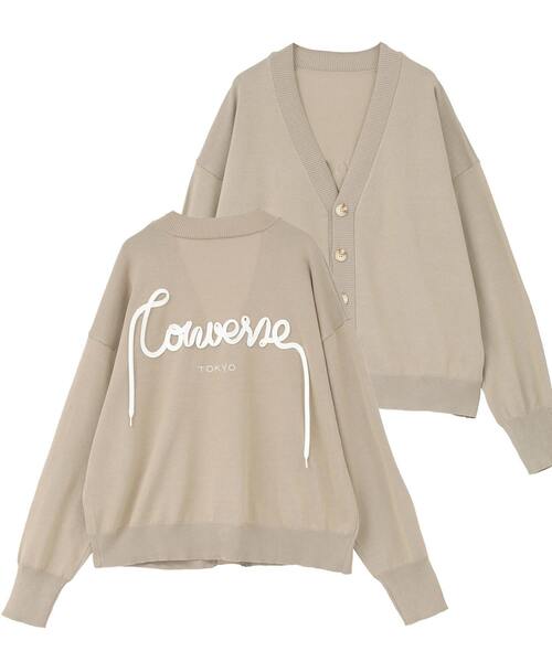 CONVERSE TOKYO(コンバーストウキョウ)の「BACK SPINDLE LOGO CARDIGAN(カーディガン/ボレロ・レディース・ベージュ/チャコールグレー・FREE)」の2枚目の写真