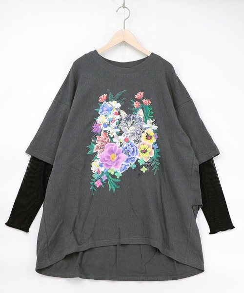ScoLar(スカラー)の「ScoLar(スカラー) ソフトチュール×花ネコ柄 レイヤード風プルオーバー(スウェット・レディース・チャコールグレー/ブルー/オフホワイト・MEDIUM)」の9枚目の写真