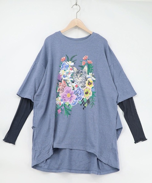 ScoLar(スカラー)の「ScoLar(スカラー) ソフトチュール×花ネコ柄 レイヤード風プルオーバー(スウェット・レディース・チャコールグレー/ブルー/オフホワイト・MEDIUM)」の13枚目の写真