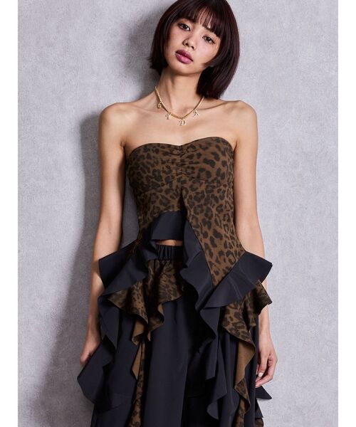 GYDA（ジェイダ）の「LEOPARD HEM DRAPE EDGEベアTOPS（チューブトップ・レディース・アイボリー/ブラック・FREE）」の2枚目の写真