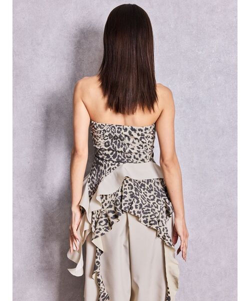GYDA（ジェイダ）の「LEOPARD HEM DRAPE EDGEベアTOPS（チューブトップ・レディース・アイボリー/ブラック・FREE）」の5枚目の写真