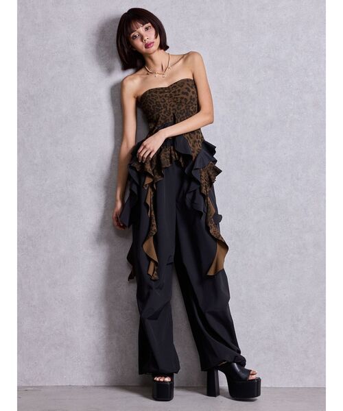 GYDA（ジェイダ）の「LEOPARD HEM DRAPE EDGEベアTOPS（チューブトップ・レディース・アイボリー/ブラック・FREE）」の4枚目の写真