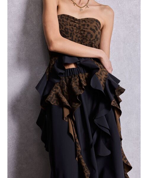 GYDA（ジェイダ）の「LEOPARD HEM DRAPE EDGEベアTOPS（チューブトップ・レディース・アイボリー/ブラック・FREE）」の7枚目の写真