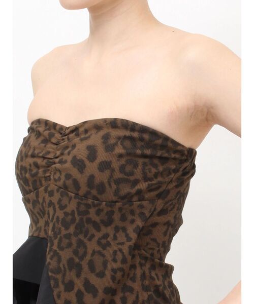 GYDA（ジェイダ）の「LEOPARD HEM DRAPE EDGEベアTOPS（チューブトップ・レディース・アイボリー/ブラック・FREE）」の12枚目の写真