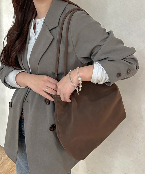 apres jour mignon(アプレジュールミニョン)の「【apresjour mignon×ARIAZ】シンプルトートバッグ(トートバッグ・レディース・ブラック/ベージュ/ダークブラウン・ONESIZE)」の3枚目の写真
