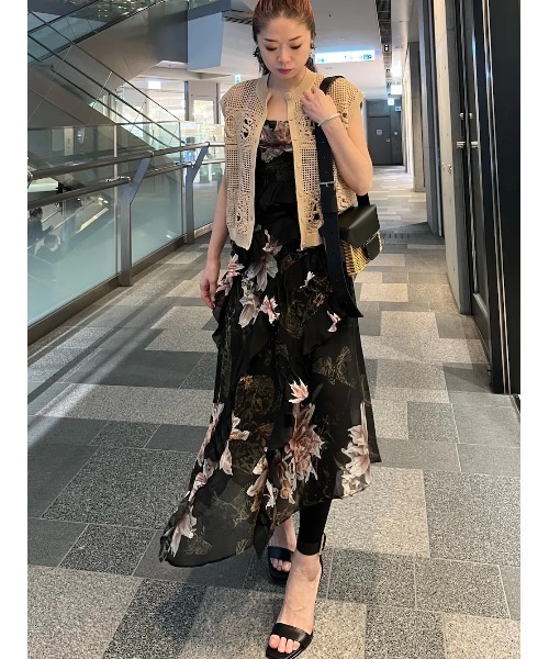 ALLSAINTS(オールセインツ)の「RUTH FLORAL SLIP MAXI DRESS | RUTH フローラル スリップ マキシ ドレス・ワンピース(ワンピース・レディース・ブラック系その他・10/12/8/6/4)」の9枚目の写真