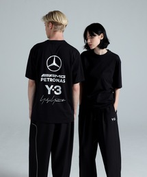 Y-3（ワイスリー）の「Y-3 MERCEDES - AMG PETRONAS FORMULA 1 TEAM LOGO STACK SHORT SLEEVE TEE（Tシャツ/カットソー）」