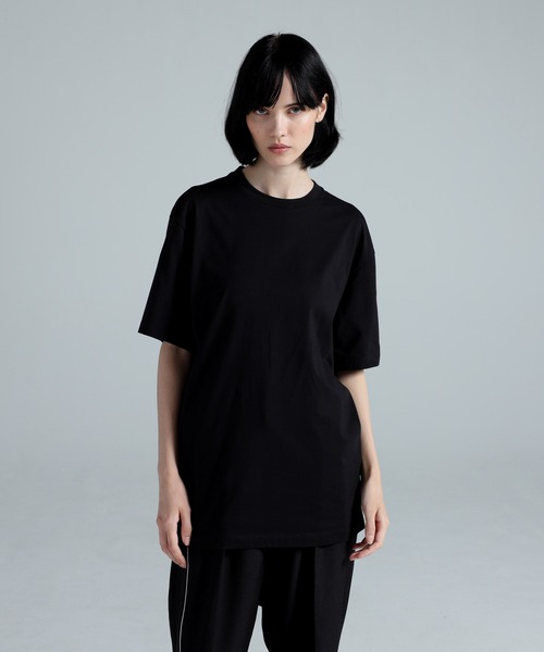 Y-3(ワイスリー)の「Y-3 MERCEDES - AMG PETRONAS FORMULA 1 TEAM LOGO STACK SHORT SLEEVE TEE(Tシャツ/カットソー・メンズ・ブラック・XX-SMALL/X-SMALL/SMALL/MEDIUM/LARGE/X-LARGE/XX-LARGE)」の2枚目の写真