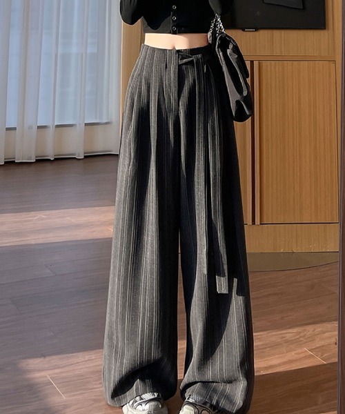 2ly2(トゥーリートゥー)の「ストライプ ワイドパンツ(その他パンツ・レディース・グレー/ベージュ・FREE)」の5枚目の写真