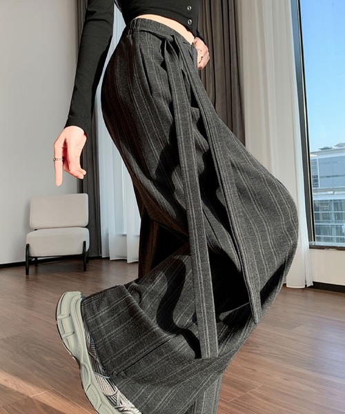 2ly2(トゥーリートゥー)の「ストライプ ワイドパンツ(その他パンツ・レディース・グレー/ベージュ・FREE)」の7枚目の写真