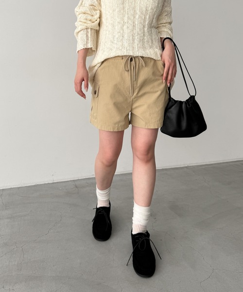 CANAL JEAN(キャナルジーン)の「COIN カーゴショートパンツ(カーゴパンツ・レディース・ベージュ/ネイビー・ONE SIZE)」の2枚目の写真