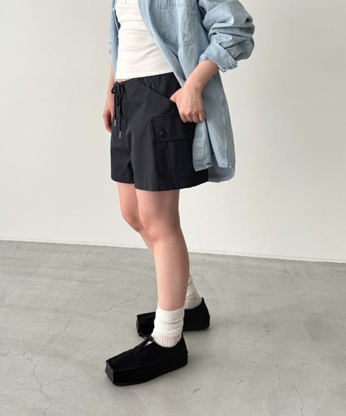 CANAL JEAN(キャナルジーン)の「COIN カーゴショートパンツ(カーゴパンツ・レディース・ベージュ/ネイビー・ONE SIZE)」の13枚目の写真