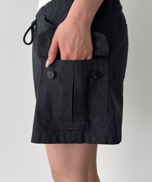 CANAL JEAN(キャナルジーン)の「COIN カーゴショートパンツ(カーゴパンツ・レディース・ベージュ/ネイビー・ONE SIZE)」の5枚目の写真