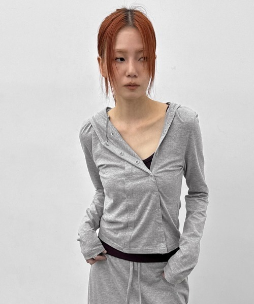 BLACKUP（ブラックアップ）の「[MADE] トロレー斜線フードカーディガン（カーディガン/ボレロ・レディース・グレー/ブラック・FREE）」の2枚目の写真