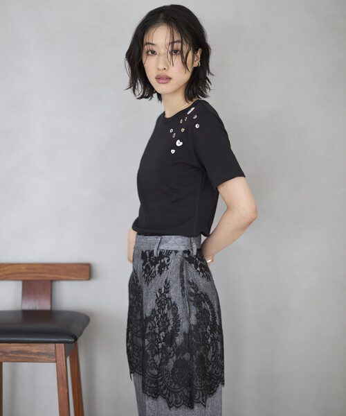 Firsthand(ファーストハンド)の「Firsthand/ファーストハンド メニーボタン コットンモダール 半袖Tシャツ(Tシャツ/カットソー・レディース・オフホワイト/サックスブルー/ブラック・FREE)」の6枚目の写真