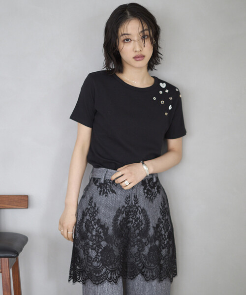 Firsthand(ファーストハンド)の「Firsthand/ファーストハンド メニーボタン コットンモダール 半袖Tシャツ(Tシャツ/カットソー・レディース・オフホワイト/サックスブルー/ブラック・FREE)」の9枚目の写真
