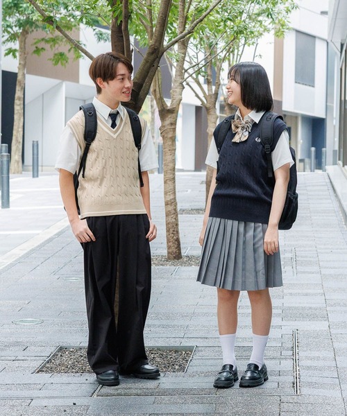 GLOBAL WORK(グローバルワーク)の「スクールCSニットベスト/AND YUA ANY/641524(ベスト・キッズ・ライトベージュ/ネイビー/グレー・150cm/170cm/160cm)」の6枚目の写真