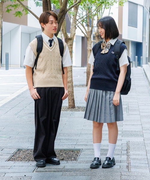 GLOBAL WORK(グローバルワーク)の「スクールCSニットベスト/AND YUA ANY/641524(ベスト・キッズ・ライトベージュ/ネイビー/グレー・150cm/170cm/160cm)」の7枚目の写真