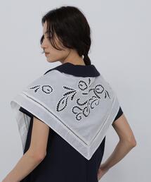 human woman | ◆カットワーク刺繍トライアングルスカーフ(バンダナ/スカーフ)