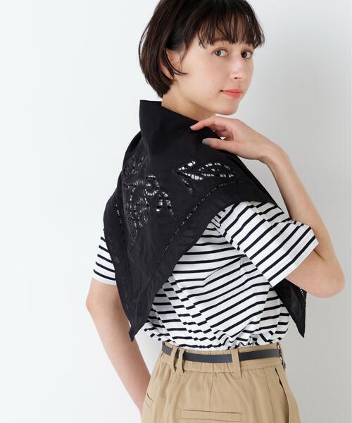 human woman(ヒューマンウーマン)の「◆カットワーク刺繍トライアングルスカーフ(バンダナ/スカーフ・レディース・ホワイト/ブラック・フリ-)」の2枚目の写真