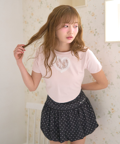 Mi-je（ミジェ）の「ハートレースクロップドTシャツ（Tシャツ/カットソー・レディース・オフホワイト/ピンク・F）」の2枚目の写真
