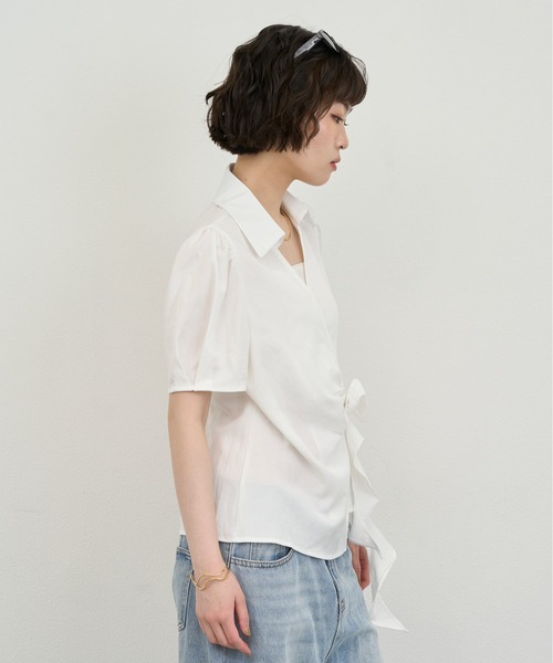 NUJOH(ヌゾ)の「Wrap Ribbon Puff Blouse / ラップリボンパフブラウス(シャツ/ブラウス・レディース・ホワイト/ライトブルー・FREE)」の13枚目の写真
