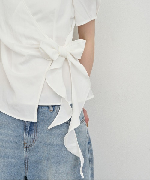 NUJOH(ヌゾ)の「Wrap Ribbon Puff Blouse / ラップリボンパフブラウス(シャツ/ブラウス・レディース・ホワイト/ライトブルー・FREE)」の21枚目の写真