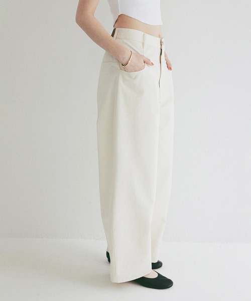 CLANE（クラネ）の「LOW WAIST BARREL PANTS（その他パンツ・レディース・ブラウン/アイボリー・1/2/0）」の3枚目の写真