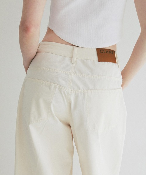 CLANE（クラネ）の「LOW WAIST BARREL PANTS（その他パンツ・レディース・ブラウン/アイボリー・1/2/0）」の4枚目の写真