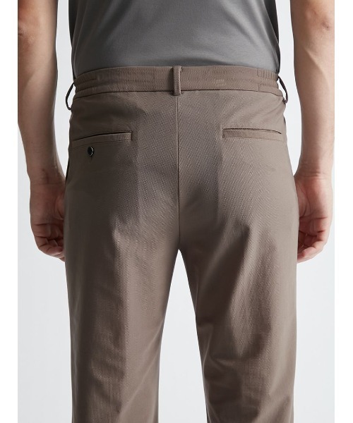 AOURE（アウール）の「【AIR TOOL】【ONLINE限定】【SETUP】A-CONDITION SUIT（セットアップ・メンズ・チャコールグレー/グレイッシュベージュ・X-LARGE/LARGE/MEDIUM/SMALL）」の9枚目の写真