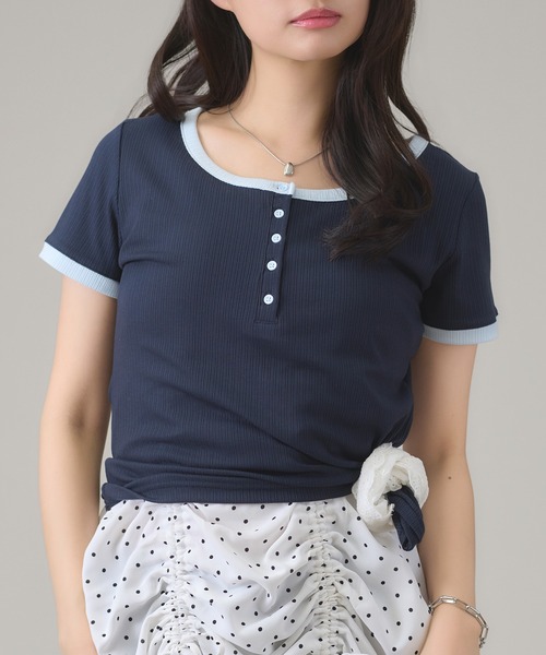 apres jour mignon(アプレジュールミニョン)の「配色ヘンリーリンガーTシャツ(Tシャツ/カットソー・レディース・ピンク/ブルー系その他/ネイビー/ブルー/ブラウン系その他/イエロー・LARGE/フリー)」の13枚目の写真