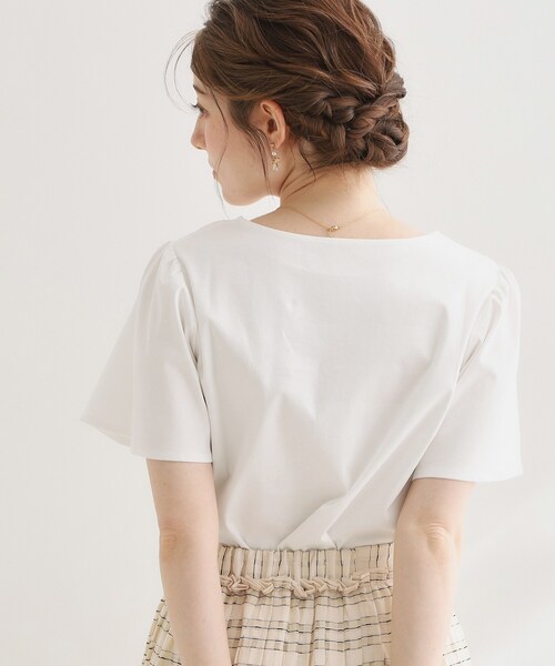 couture brooch(クチュールブローチ)の「【接触冷感・UVカット・洗える】リボンプリントTシャツ(Tシャツ/カットソー・レディース・オフホワイト/ネイビー/ライトグレー・42/40/38/36)」の9枚目の写真