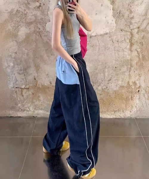 Ritzy（リッツィー）の「サイドライン  配色  パンツ（その他パンツ・レディース・グレー/ネイビー/グリーン・M）」の2枚目の写真