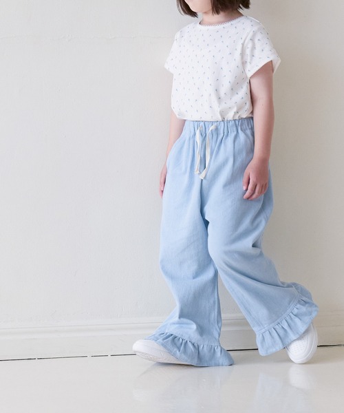 LOWRYS FARM(ローリーズファーム)の「デニムスソフリルパンツ 683667(デニムパンツ・キッズ・ブルー/ライトブルー/ワンウォッシュ・140cm/150cm/130cm/120cm/110cm)」の11枚目の写真