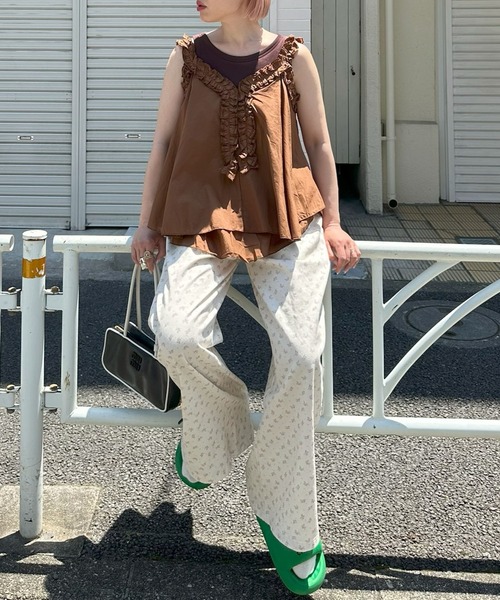 Alley Tokyo(アリートーキョー)の「フリフリノースリブラウス(シャツ/ブラウス・レディース・ラベンダー/キャメル/オフホワイト・FREE)」の19枚目の写真