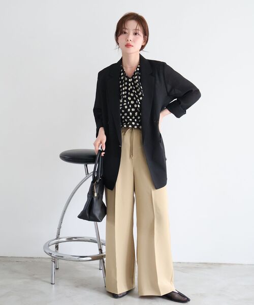 le.coeur blanc（ルクールブラン）の「センタープレスイージーパンツ（その他パンツ・レディース・ブラウン/ベージュ・38）」の15枚目の写真